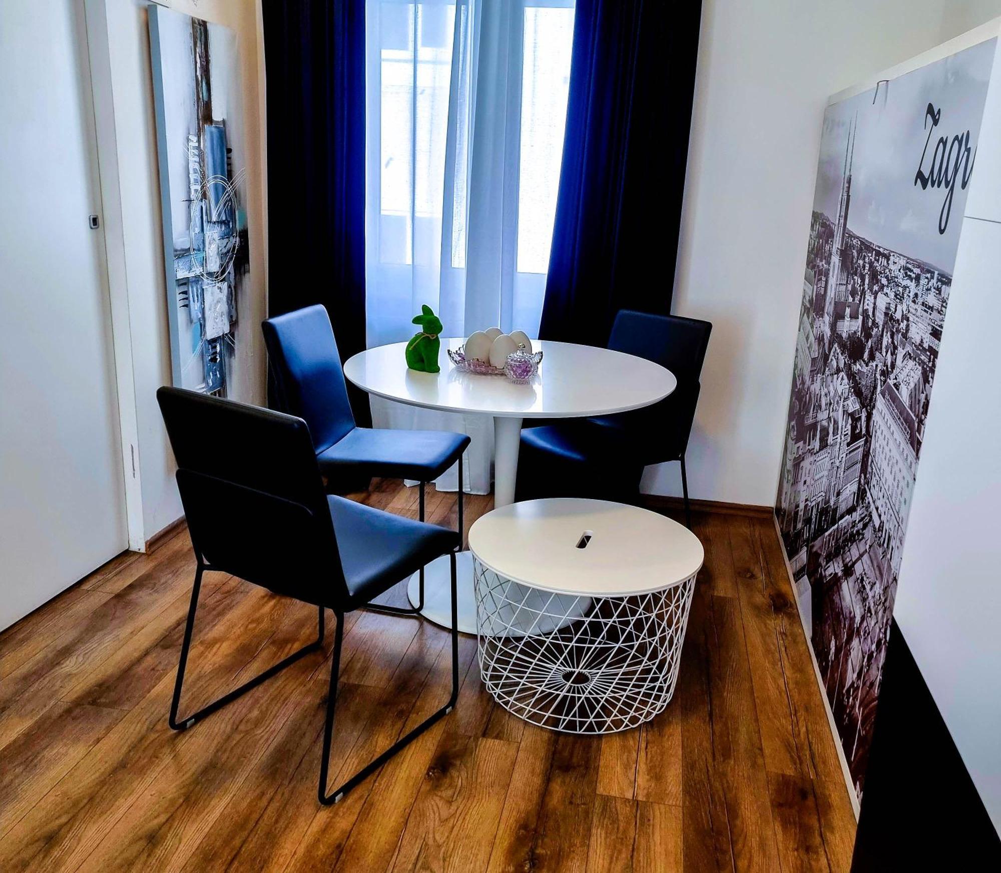 Octagon Main Square Apartment Zagreb Extérieur photo