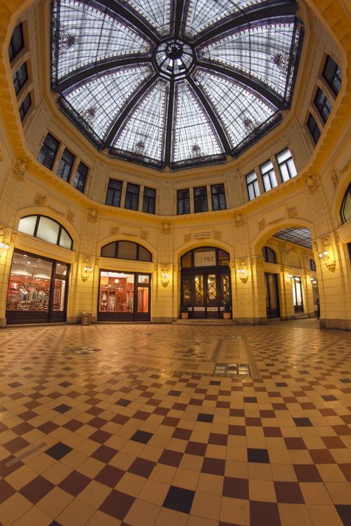 Octagon Main Square Apartment Zagreb Extérieur photo